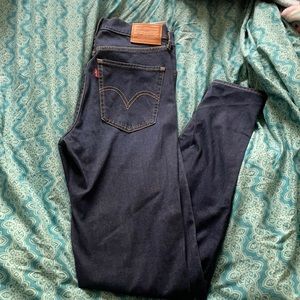 Levi’s skinny jeans